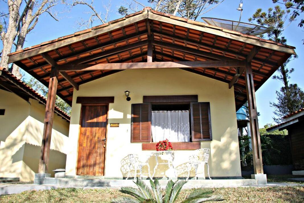 Pousada Casa Amarela Piracaia Exterior photo